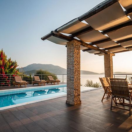 Iris Villas Lefkada - Marine Villa With Private Sea Access Sívota Exterior photo