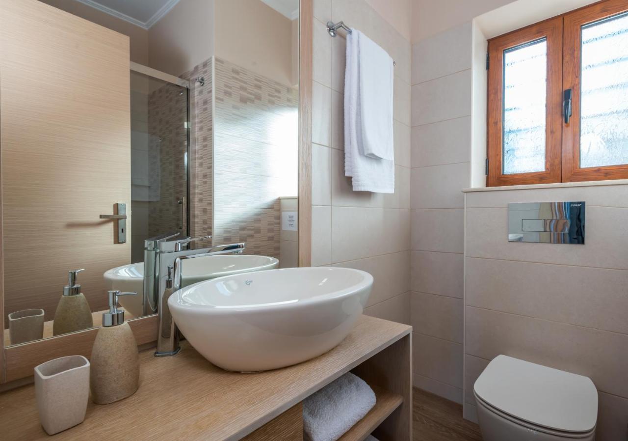 Iris Villas Lefkada - Marine Villa With Private Sea Access Sívota Exterior photo