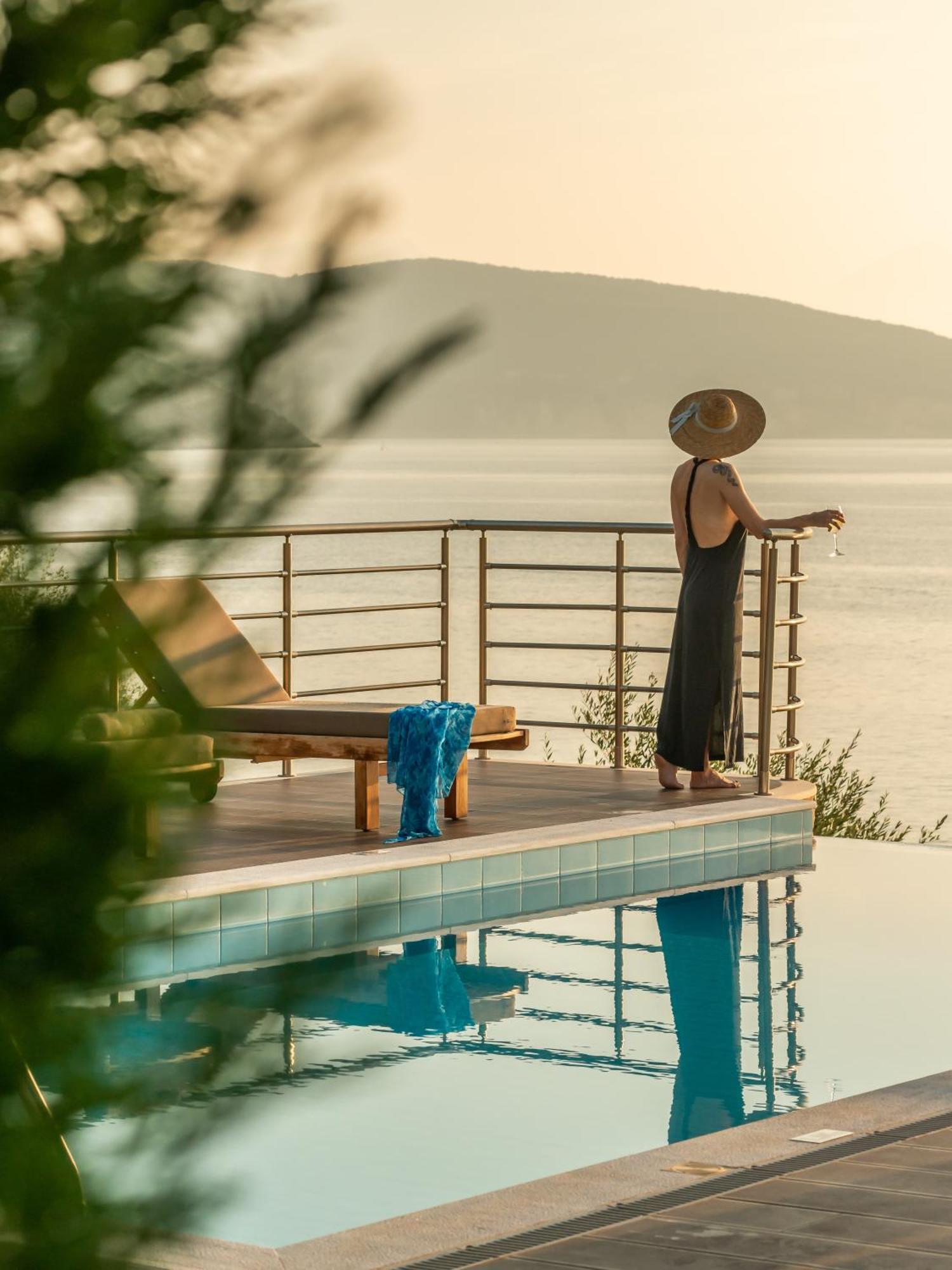Iris Villas Lefkada - Marine Villa With Private Sea Access Sívota Exterior photo